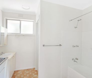 2 BEDROOM IN EXCELLENT LOCATION! - Photo 5