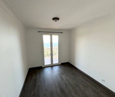 F4 avec balcon + terrasse, calme et vue panoramique à Saint-Antoine - Photo 3