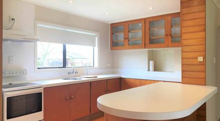 Castle like lifestyle living - Photo 5