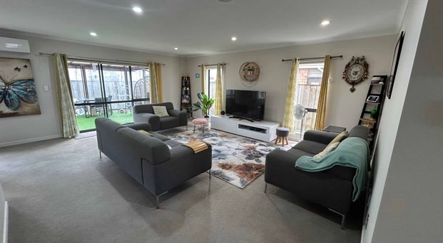 Spacious 4-Bedroom Family Home in Prime Ormiston Location - Photo 1