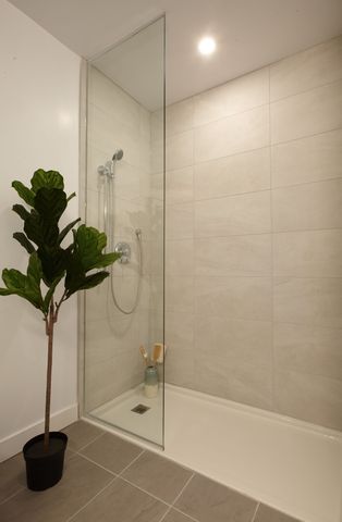 For Lease - 2382 Kingston Road Unit# 407, Toronto, Ontario - Photo 3