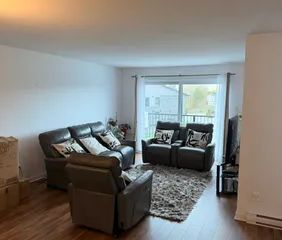 1 room apartment of 93m² in Gatineau - Photo 1