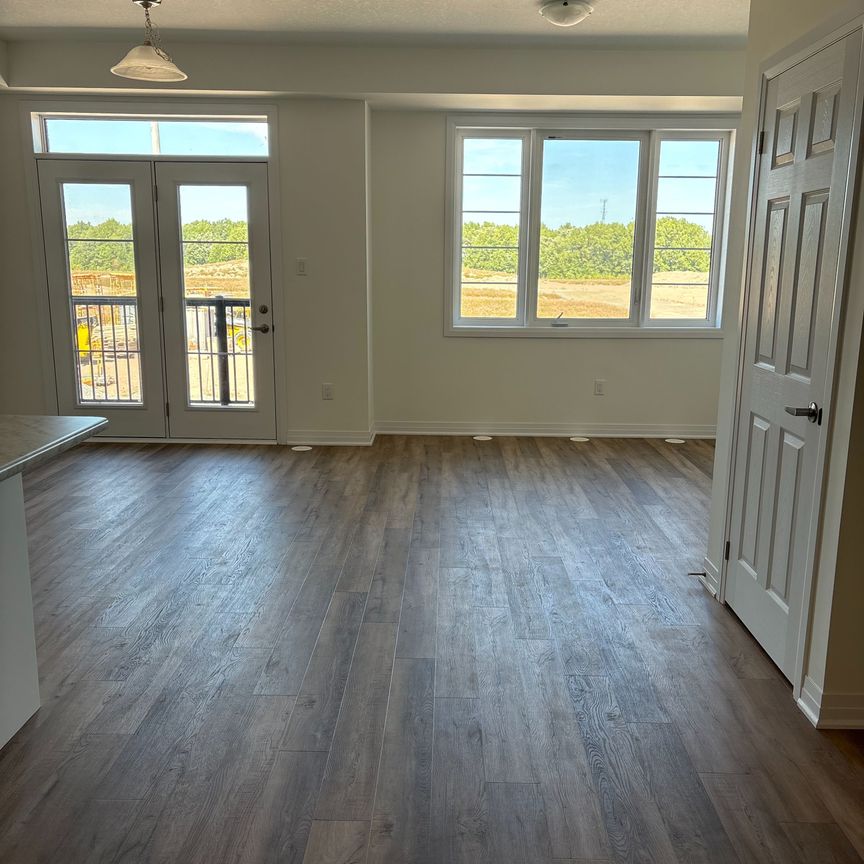 For Lease - 55 Gunnel Road, Welland, Ontario - Photo 1