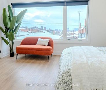 16 Habibi Lane apartment — Toronto, ON (3-Bedroom) - 3 Bedroom - Photo 4