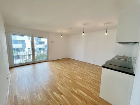 moderne 2-Zimmer Wohnung mit Freifläche im 3. Obergeschoss - ab sofort verfügbar! - Foto 2