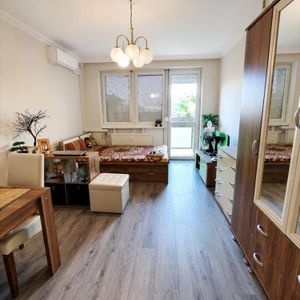Kiadó felújított panel lakás - Debrecen - Fotó 2