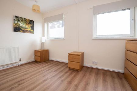 4 bedroom maisonette to rent - Photo 4