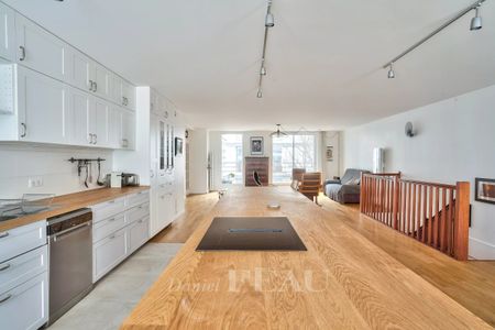 Paris XVIII - Place de Clichy. - Photo 3