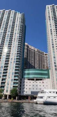 99 Harbour Square 1 bdrm luxury waterfront $2950 - Photo 1