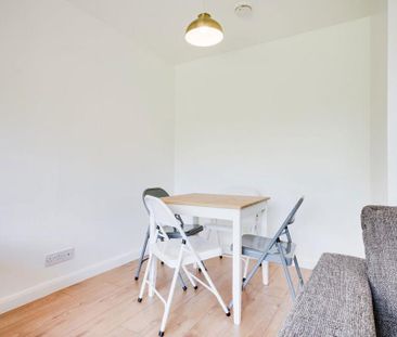 4 bedroom house to rent - Photo 4