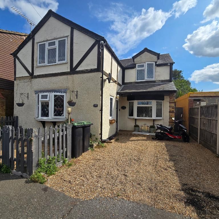 3 bedroom detached house to rent - Photo 1