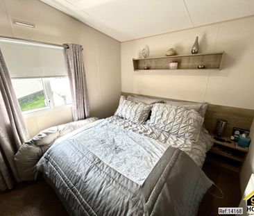 2 bed Park Home in St. Osyth , Clacton-on-Sea, CO16 8SA - Photo 3