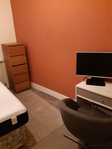 Room in a Shared House, Corringham Road, HA9 - Photo 4