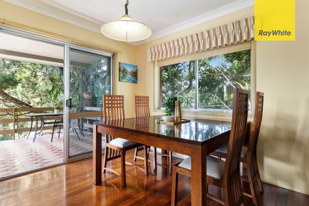 Spacious High-Set Brick Home with Pool & Entertaining - Photo 5
