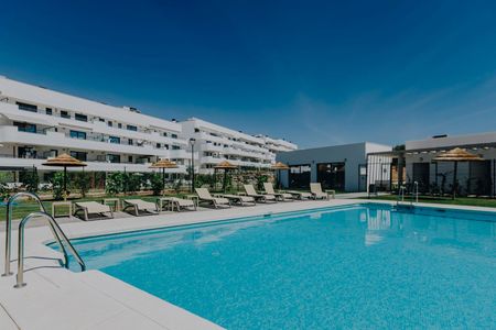 Piso de alquiler en Calle Archidona, 2, La Concha - Resina Golf - Photo 4