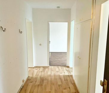 Traumhafte 2-Zimmer-Wohnung mit Sonnenbalkon in MG-Hockstein! - Foto 2