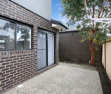 Modern Living at Thomastown - Photo 3