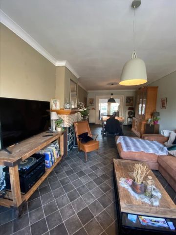 Rustig, doch nabij het centrum gelegen woning met 3 slaapkamers en tuin! - Photo 3