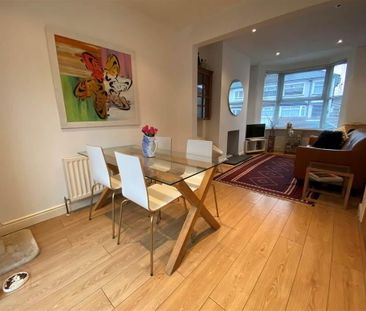 26 Ravenhill Avenue, Belfast, BT6 8LG - Photo 2