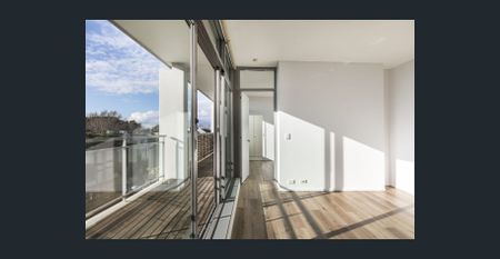 Unfurnished - Photo 2