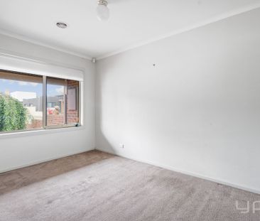 Modern Low-Maintenance Living - Central Werribee - Photo 1