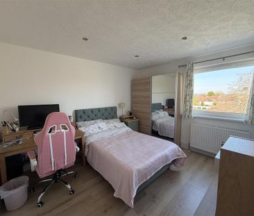 4 bedroom maisonette to rent - Photo 4