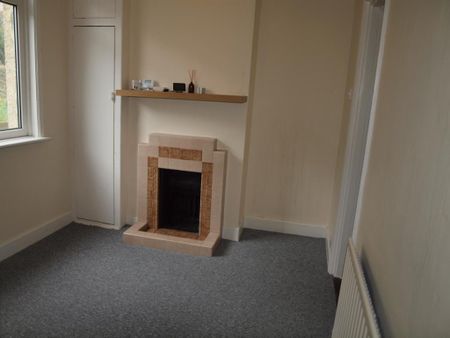 2 bedroom semi-detached house to rent - Photo 3