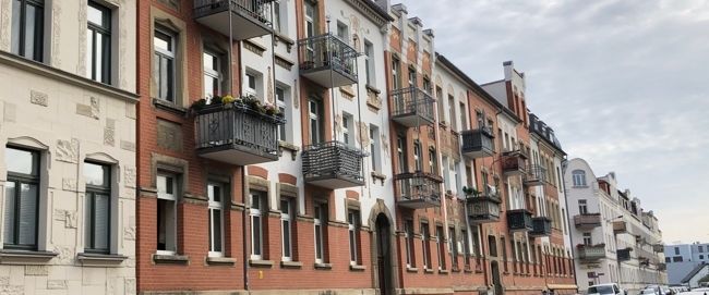 Kleine gemütliche 1 Zimmer-Wohnung im sanierten Altbau, direkt am Rosenthal - Photo 1