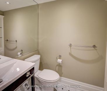 Detached Home For Lease | W7396014 - Photo 1