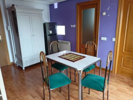 Oviedo - Foto 3