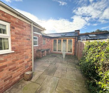 3 bedroom semi-detached house to rent - Photo 2