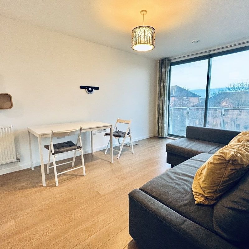 Full Street - Photo 1