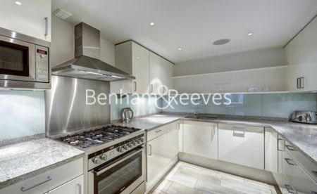 2 Bedroom flat to rent in Young Street, Kensington, W8 - Photo 3