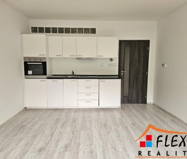 Pronájem bytu 1+kk 30 m2 - Fotografie 1