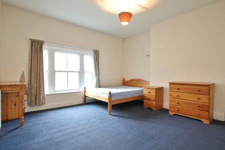 6 bedroom apartment to rent - Photo 2