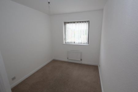 2 Bedroom HOUSE, Chester - Photo 3