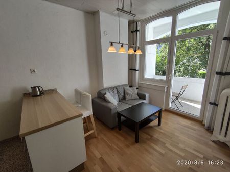 Appartement meublé de 1,5 pièce Art Nouveau dans un endroit calme et central - Foto 4