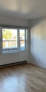 5 1/2 . 3 bedrooms - Photo 4