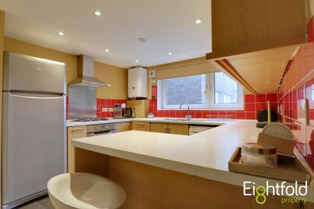 4 bedroom flat to rent - Photo 4