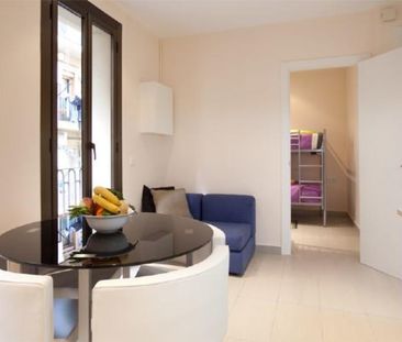 Modern apartment in Barcelona by the Mediterranean Sea - Photo 1