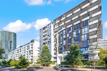 Modern 2-Bed Apartment in the Heart of Sydney Olympic Park - Photo 5