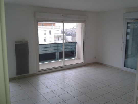 Location Appartement 3 Pièces 76 m² - Photo 1