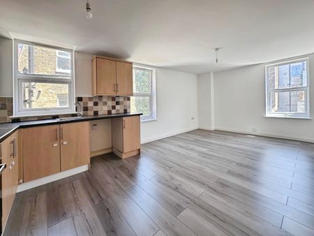 2 bedroom apartment to rent - Photo 4