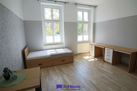 Wrocław, Śródmieście, Plac Grunwaldzki - Photo 3