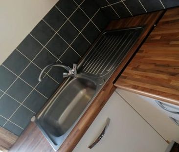 Room in a Shared Flat, Lansdowne Street, BN3 - Photo 1