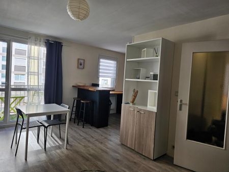 Location Appartement 2 pièces Meublé 46m² LE HAVRE 76600 - Photo 2