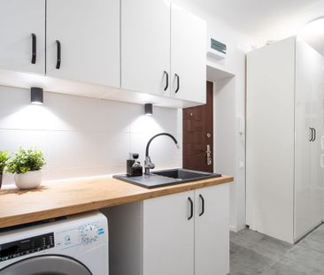 mazowieckie, Warszawa, Mokotów, Wiktorska - Photo 2