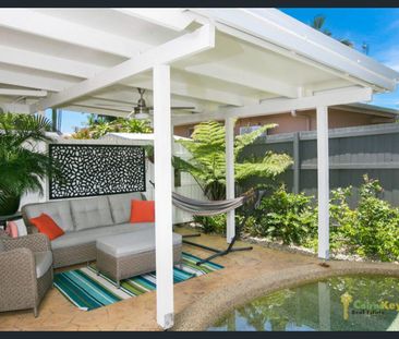 Three Bedrooms, Pool & Big Shed! - Photo 5