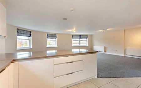 A superb two-bedroom apartment situated in the heart of Cambridge - Photo 5