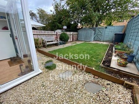 3 bedroom terraced house to rent - Photo 3
